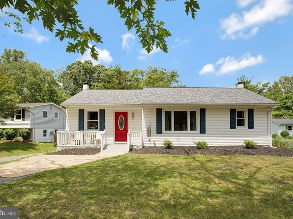 976 Shore Acres Rd, Arnold, MD 21012