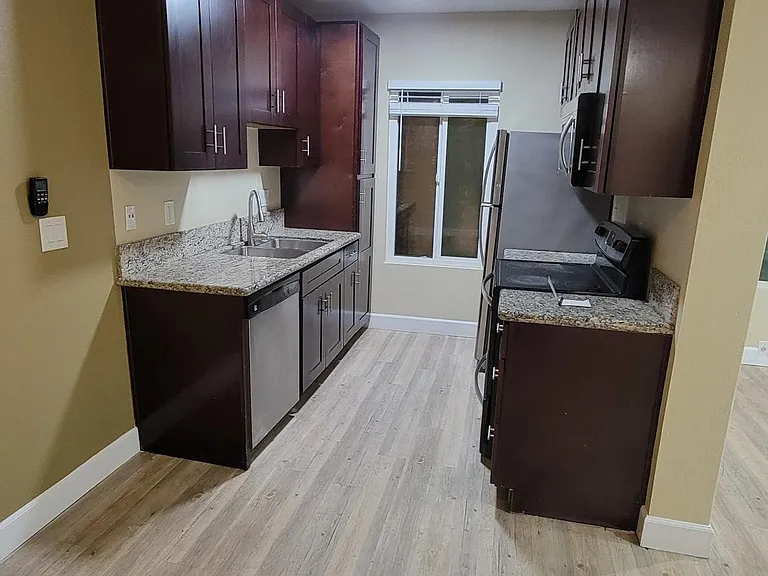 222 S Lincoln Ave S #7 — Photo 9