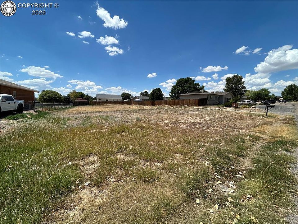 1st image of 223 S Wiggins Dr