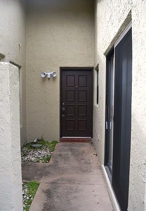 4th image of 8121 NW 100 Way #8121