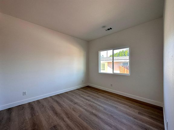 4th image of 840 S Bellevue Pl