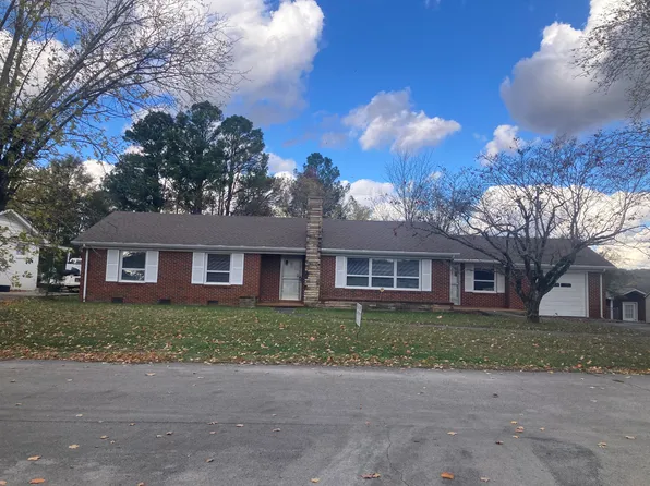 104 E Lehman St, Woodbury, TN 37190