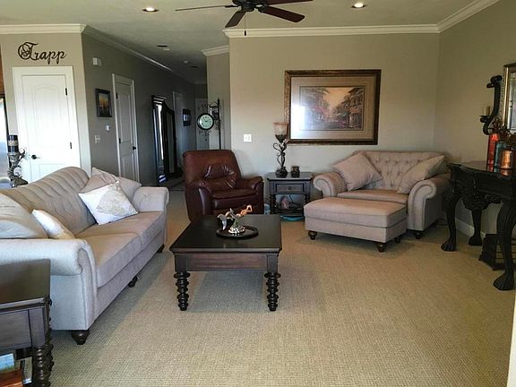 3rd image of 99 Royal Vista Dr