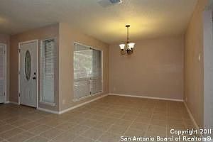4th image of 14127 Oak Ct