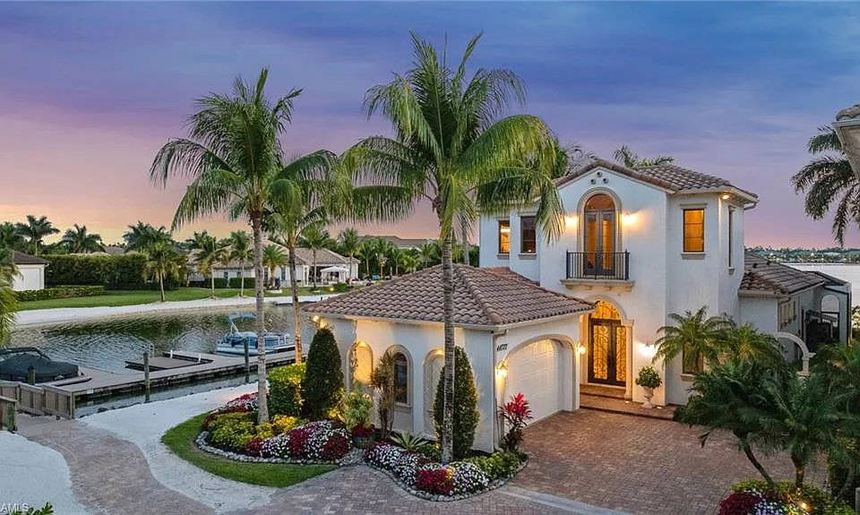 11777 Via Savona Ct