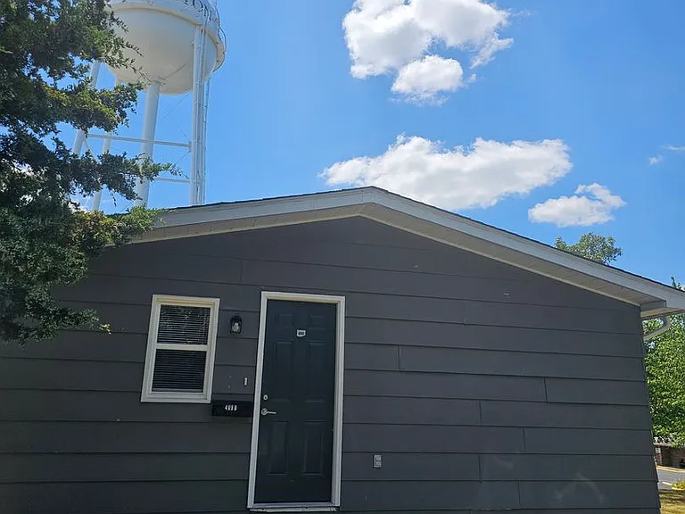 408 Troy Rd #D — Photo 1