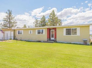 1556 S Adams Dr, Madras, OR 97741