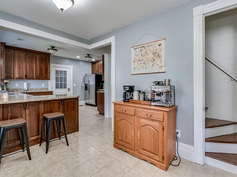 208 S Broad St — Photo 9
