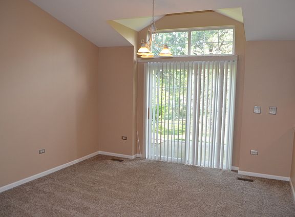 2nd image of 2419 Sheehan Dr Unit 102