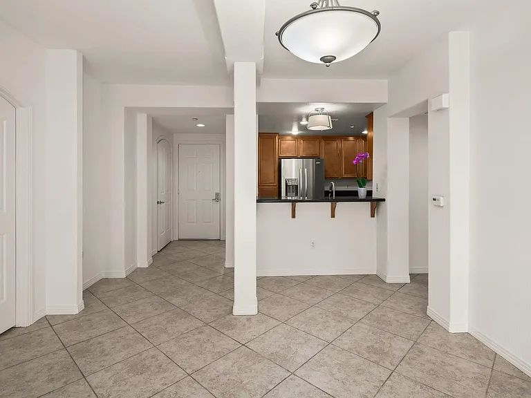 301 W G St #307 — Photo 8