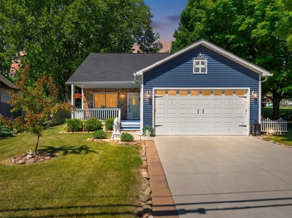 505 N Main St, Yale, MI 48097