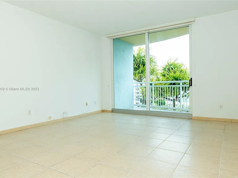 2475 Brickell Ave #709 — Photo 14