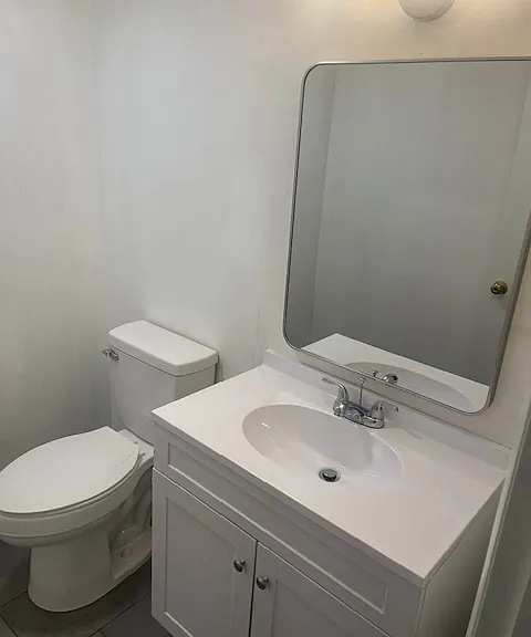1230 Western Ave #2 — Photo 9