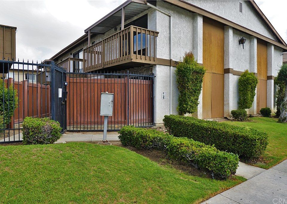 1st image of 3219 Marine Ave #6