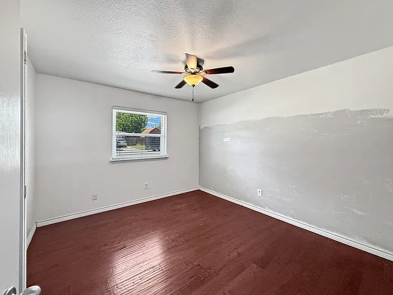 6251 Shirley Dr — Photo 18