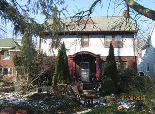 12737 Cedar Rd, Cleveland Heights, OH 44106