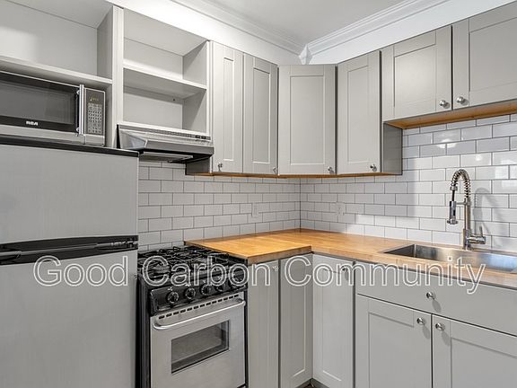 2nd image of 1725 Grand Island Blvd #2