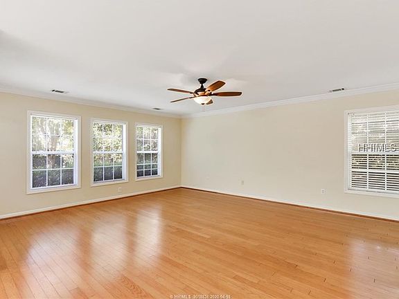 4th image of 52 Gables Ln