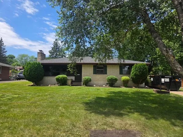 3141 Hampshire Ave N, Crystal, MN 55427