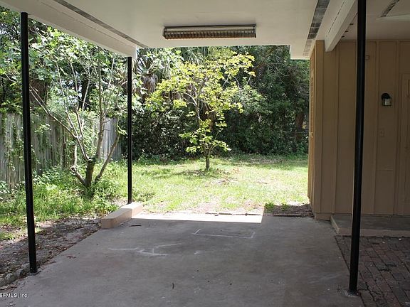 One car carport