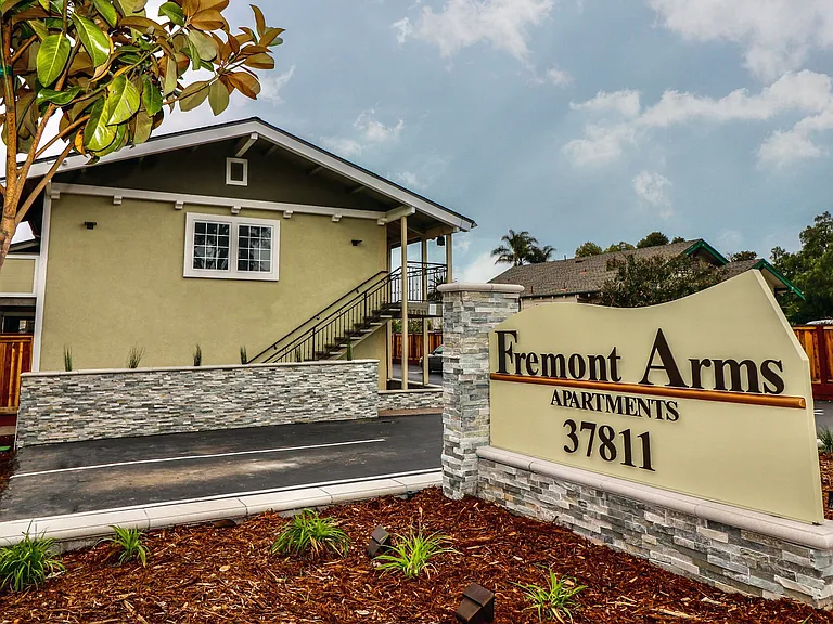 Fremont Arms — Photo 44