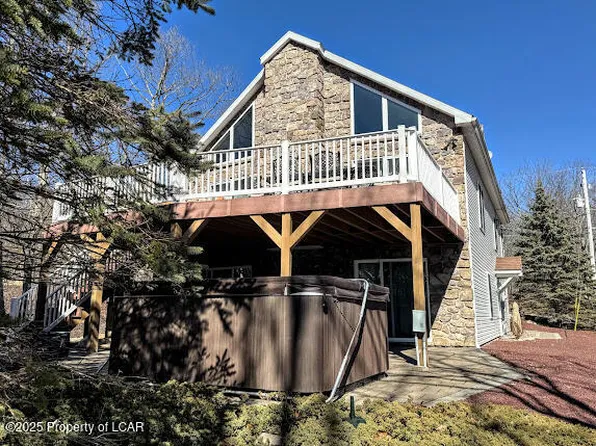 5 Troon Rd, Hazle Township, PA 18202