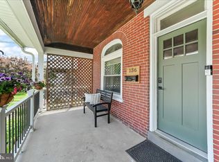 136 Walnut St, Mont Clare, PA 19453