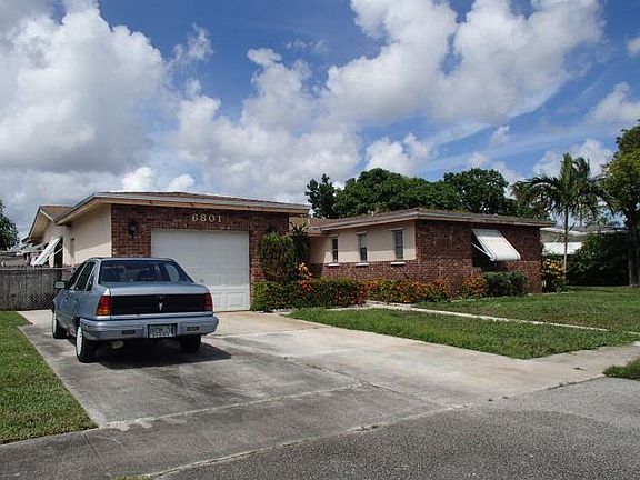 3rd image of 6801 SW 10th Ct