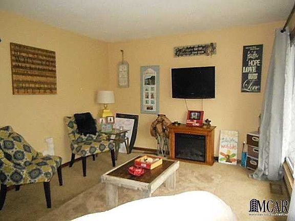5th image of 7389 Colonial Dr