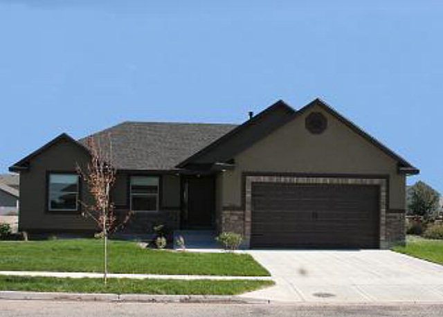 1st image of 1340 N Indian Hollow Dr