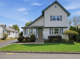 14 McCord Place, Bethpage, NY 11714