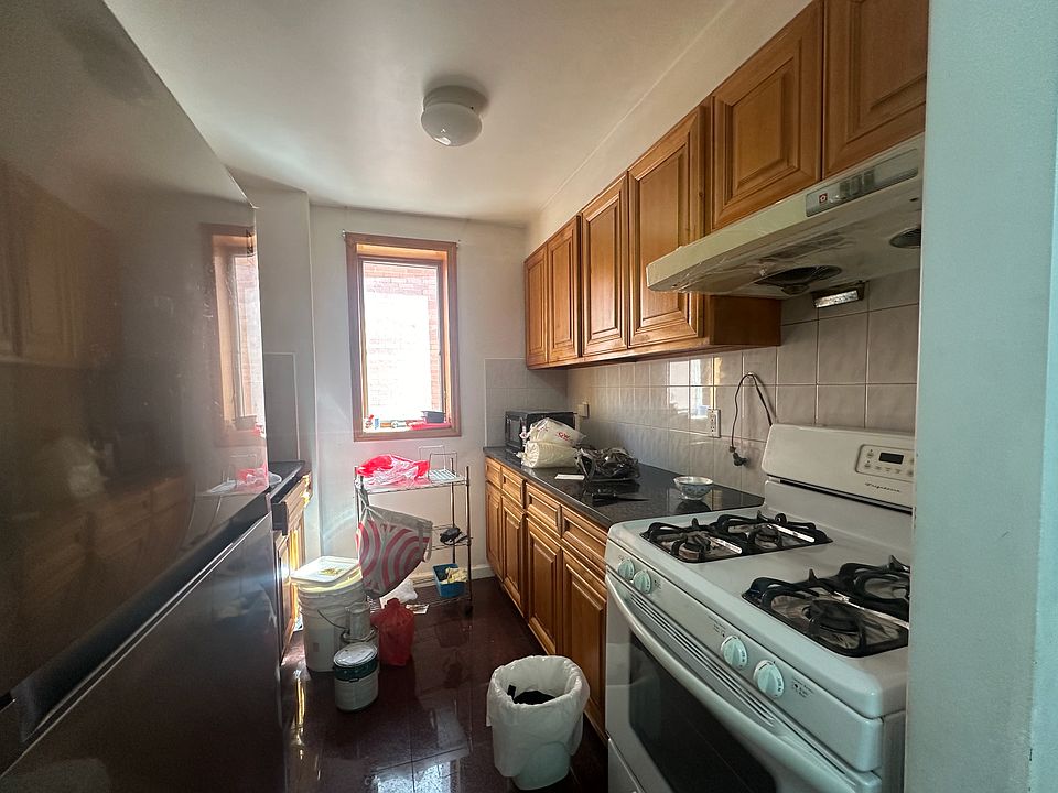 1st image of 140-34 Cherry Ave #6