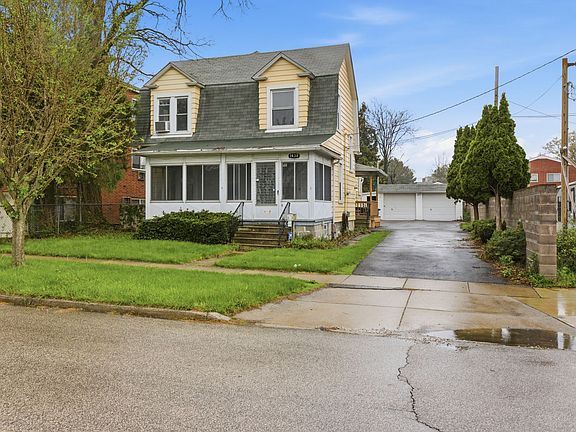 2nd image of 1438 Coutant Ave Front A