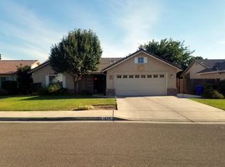 1679 W Cheryll Ave NW, Porterville, CA 93257