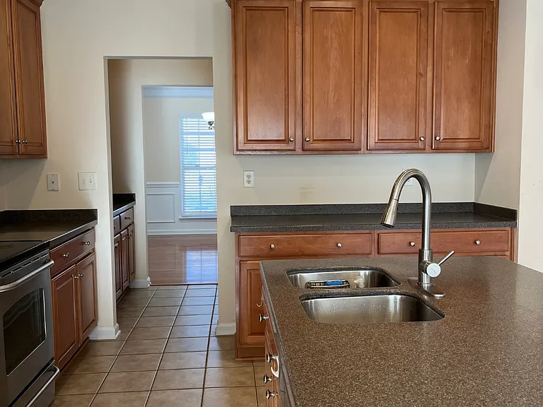 2130 Blue Iris Dr — Photo 11