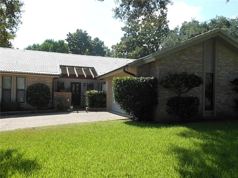2207 E Boca Raton Dr #A — Photo 2