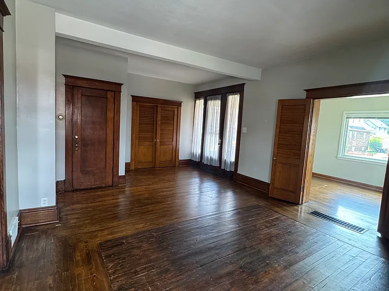 1101 Indiana Ave #1 — Photo 7