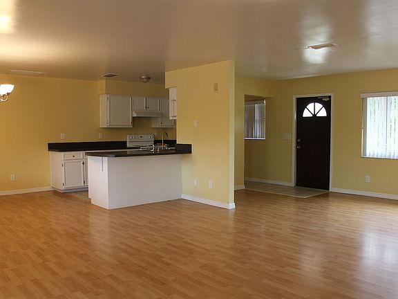 5th image of 4403 Teasdale Dr