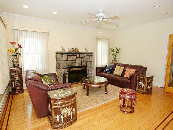 3rd image of 8137 166th St