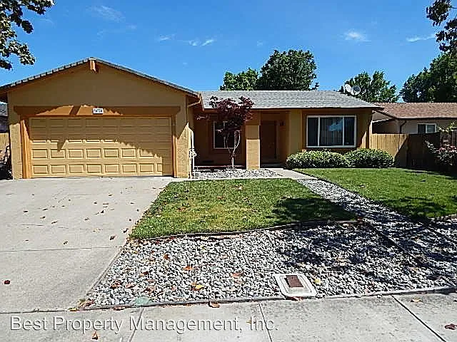 35020 Daisy St photo 1
