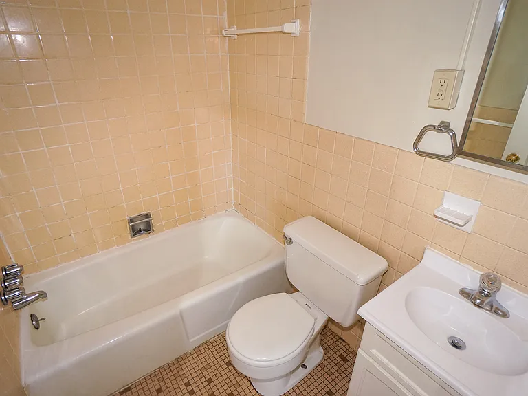 Highmont — Photo 119