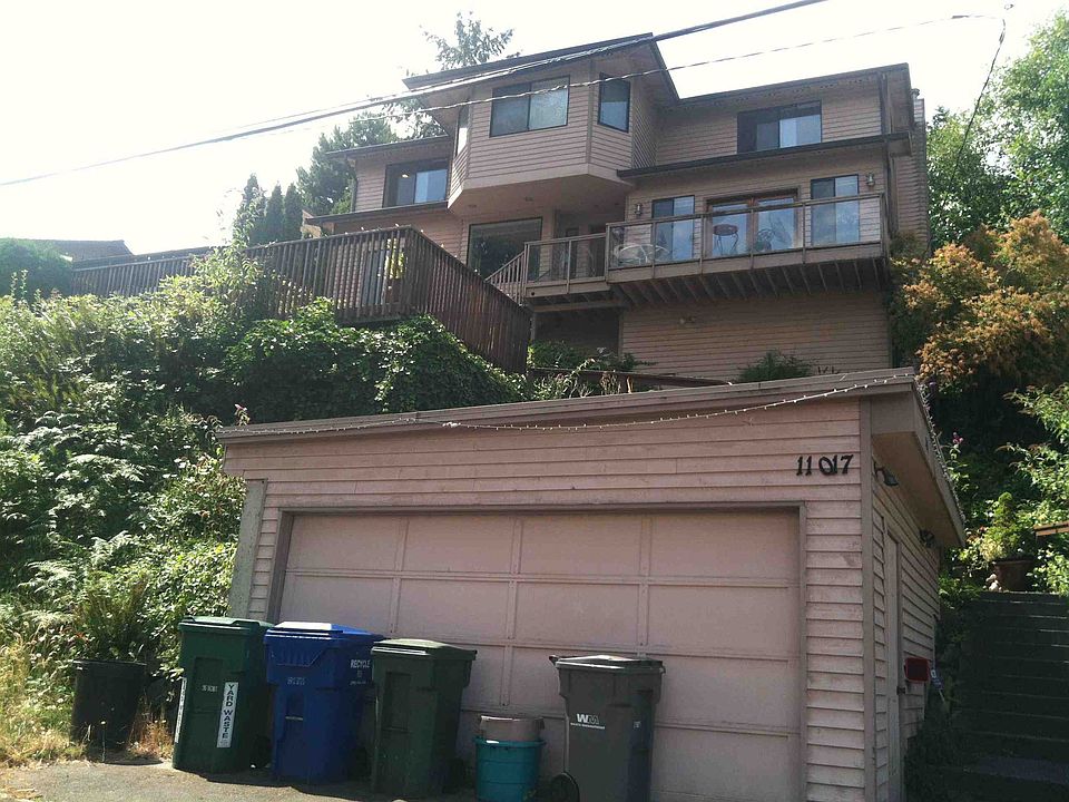 1st image of 11017 Lakeside Ave NE