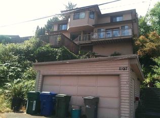 11017 Lakeside Ave NE, Seattle, WA 98125