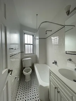 Rented by Cooper & Cooper Real Estate | media 15