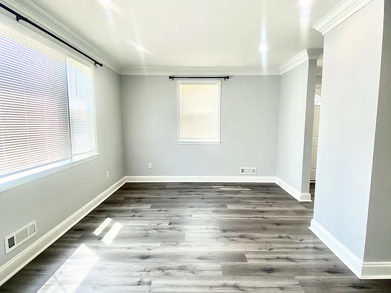4914 Hamilton Ave #1 — Photo 3