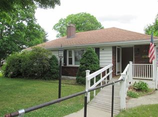 37 Longmeadow Ave, Worcester, MA 01606