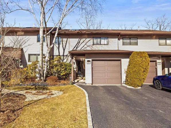 67 Northgate Circle, Melville, NY 11747