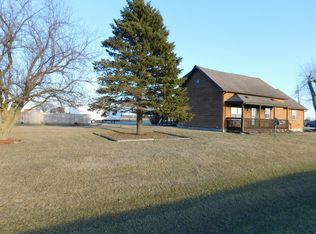 2301 N 46th Rd, Leland, IL 60531
