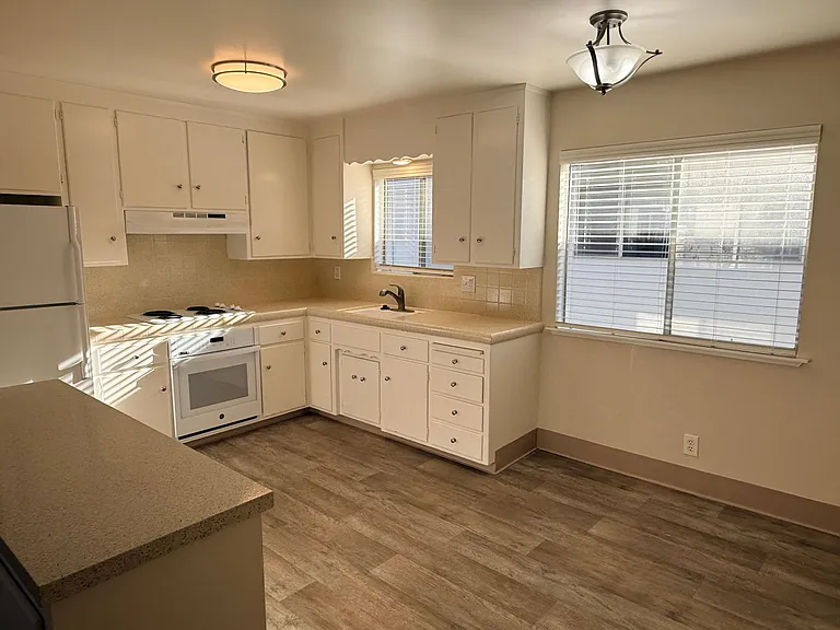 Riverdale Apartment Homes - Built Spacious, Beautiful Inside and Out! — Photo 16