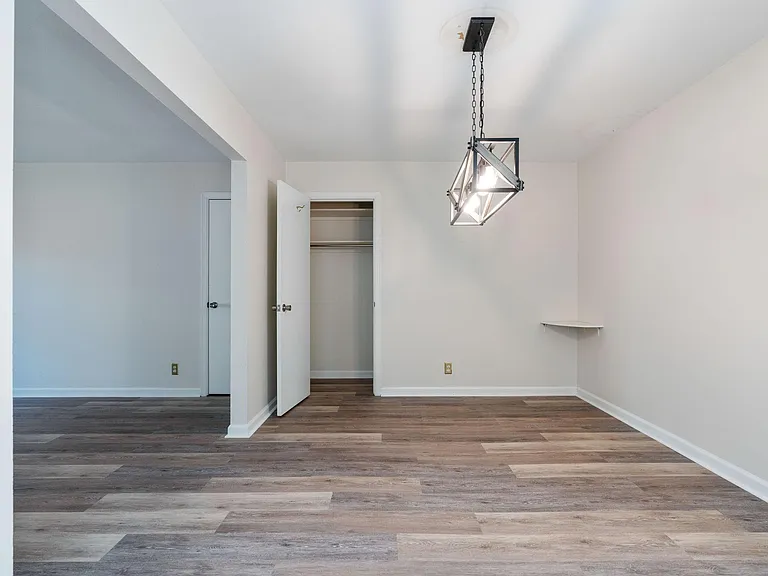 4058 Massie Ave #4 — Photo 10